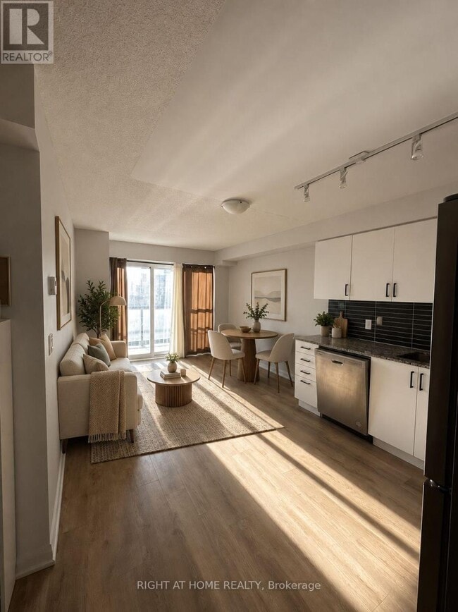 Building Photo - 20 Meadowglen Pl