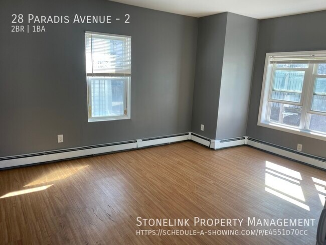 Foto del edificio - 28 Paradis Avenue