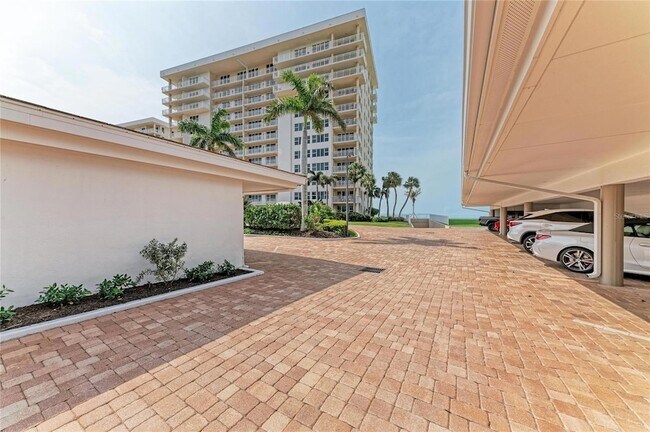 Foto del edificio - 603 Longboat Club Rd