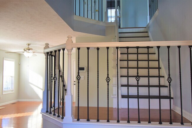 Foto del edificio - 3 Bedroom 2 Bath with Bonus Rooom
