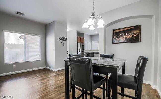 Building Photo - 5015 Wild Creek Falls Way