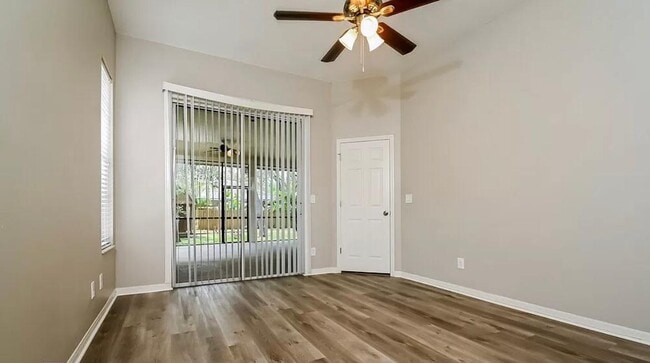 Building Photo - 10423 Nightengale Dr