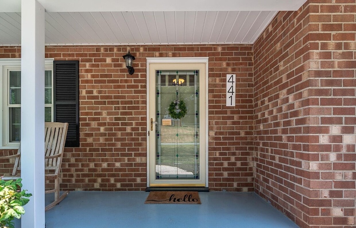 Building Photo - 4 Bedroom Home in Campbell County