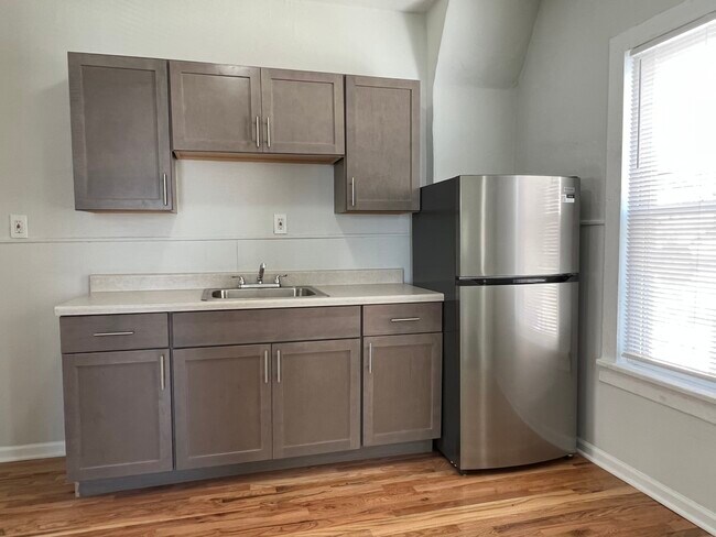 Foto del edificio - 1151 W 19th St