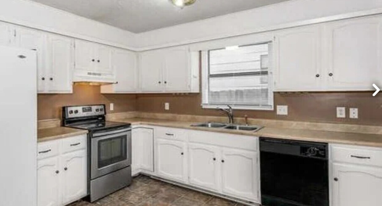 Foto del edificio - 9419 E Bluestem St