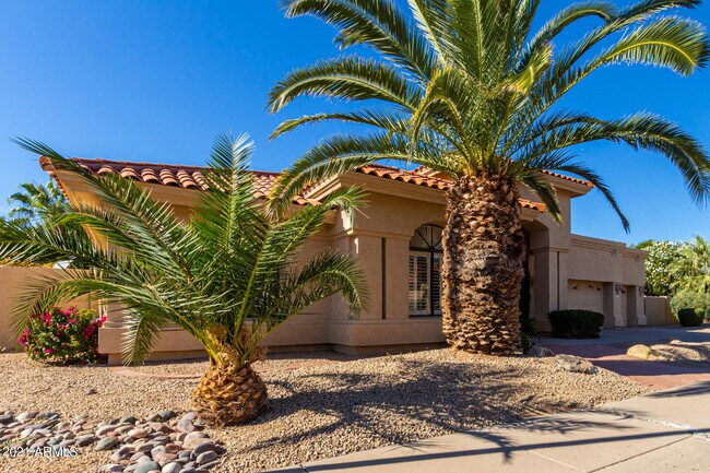 Building Photo - 10922 E Bella Vista Dr