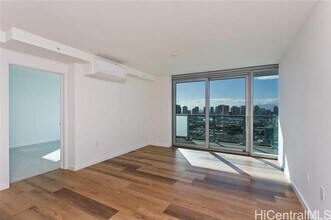 Building Photo - 1515 Liona St