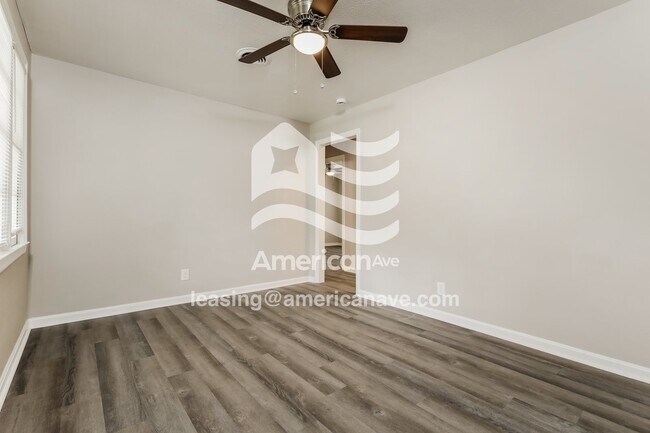 Foto del edificio - 2913 22nd Ave