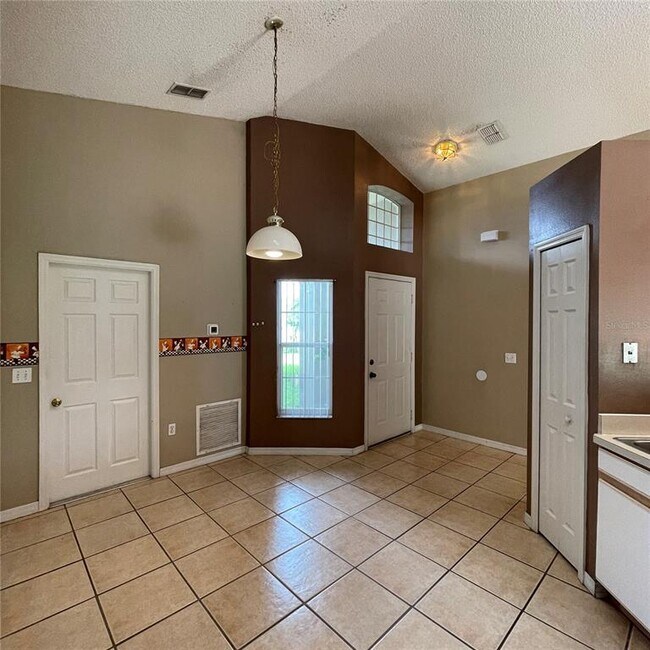 2406 Violet Ct, Kissimmee, FL 34758 House Rental in Kissimmee, FL