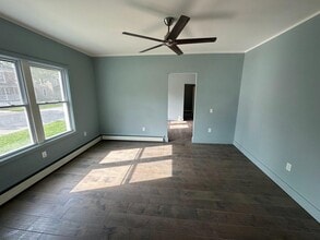 Building Photo - 420 Emmet St