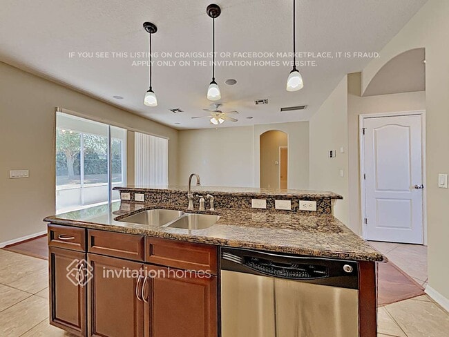 Building Photo - 3055 Zander Dr