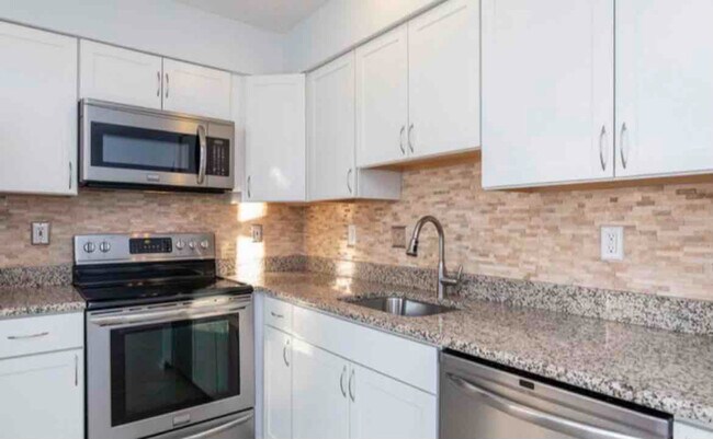 Building Photo - 5311 Abbeywood Ct