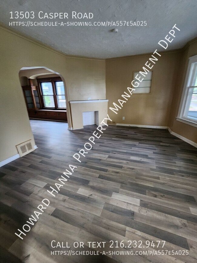 Building Photo - Updated 2 Bedroom Duplex For Rent