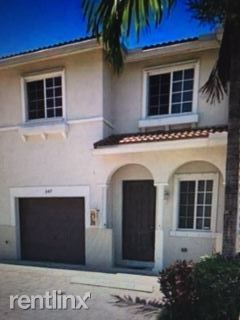 Primary Photo - 21417 NW 13th Ct