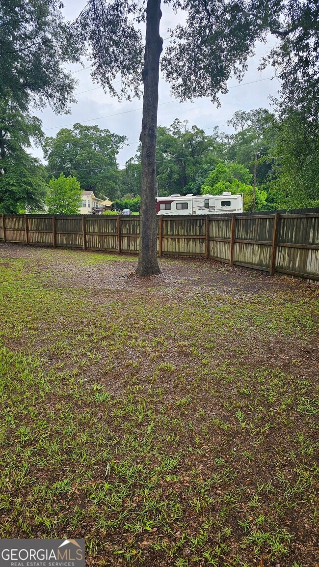 Building Photo - 1200 Jewell Dr