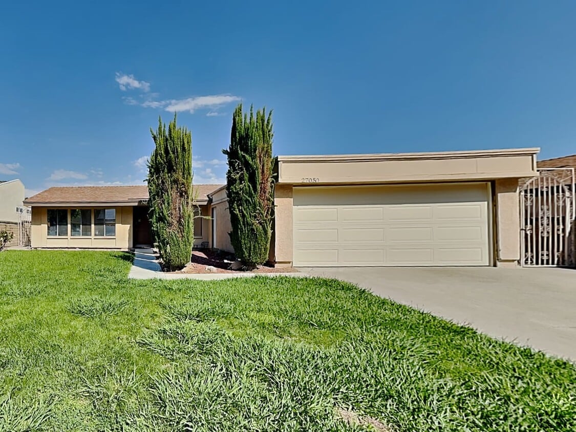 Primary Photo - 27050 Las Mananitas Dr