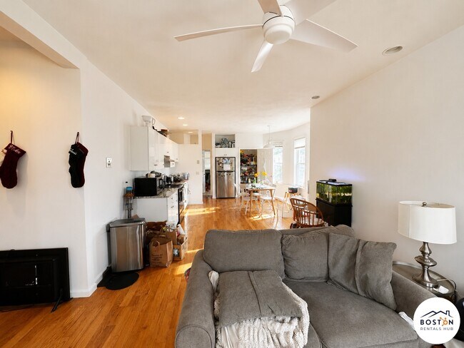Foto del edificio - 58 Mansfield St