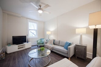 Building Photo - 377 Brandon Apartment