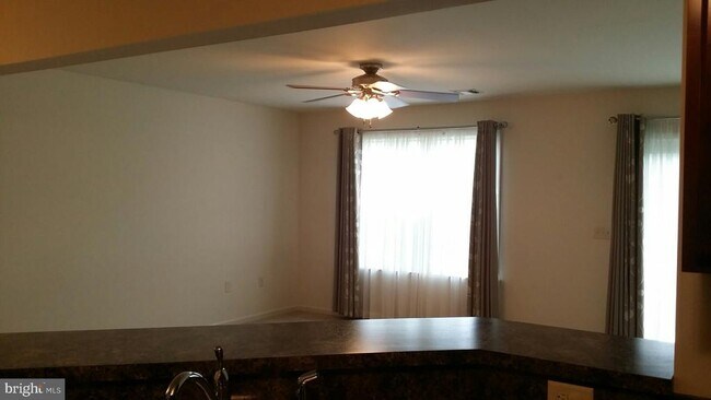 Foto del edificio - 111 Stonecrest Ln