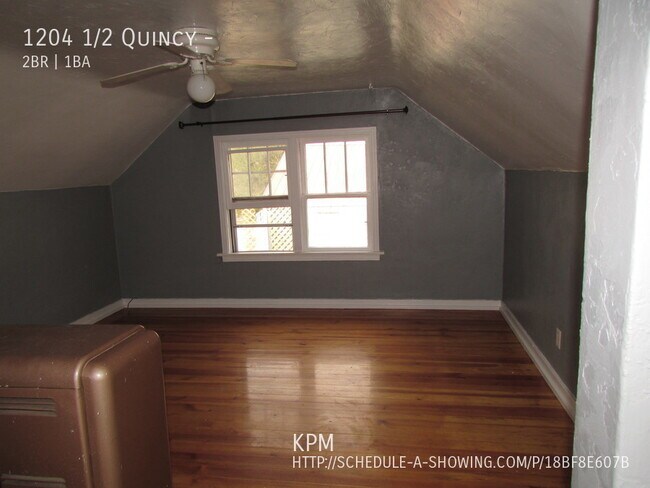 Foto del edificio - 1204 1/2 Quincy St