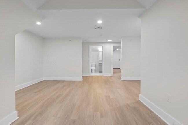 Foto del edificio - 1546 Chapel St