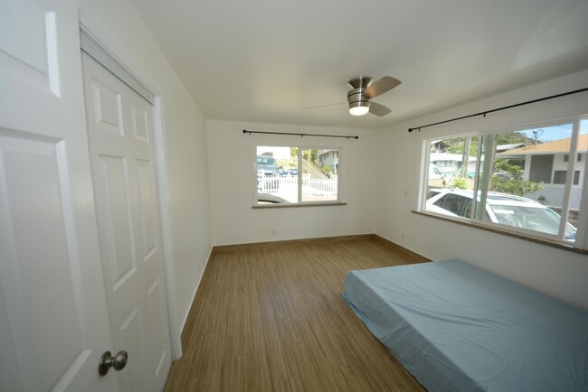 Building Photo - 2036 9th Ave