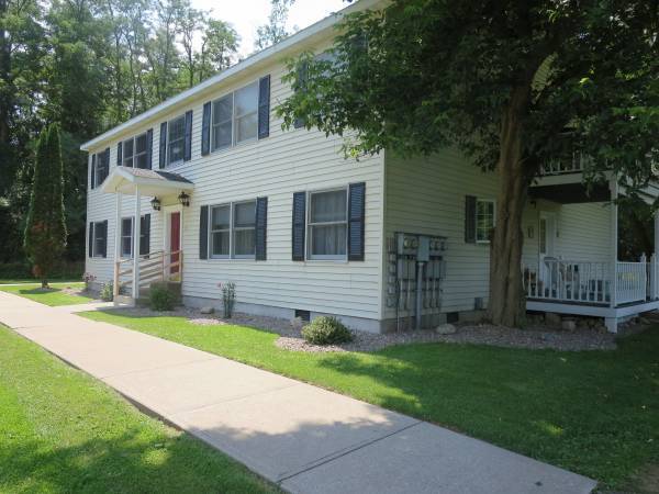 Foto del edificio - 2 Old Plank Rd