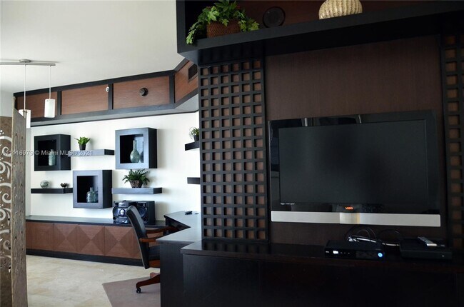Building Photo - 3700 S Ocean Blvd