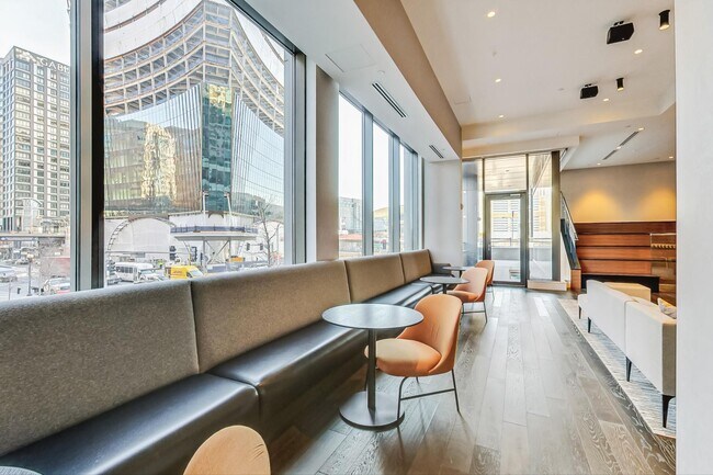Foto del edificio - 135 Seaport Blvd