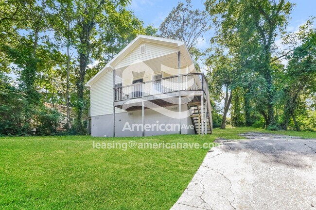 Building Photo - 632 83rd Pl S