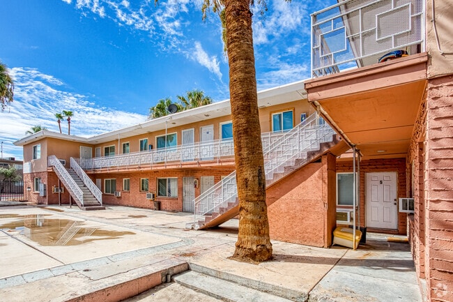 Building Photo - 2101 Sunrise Ave