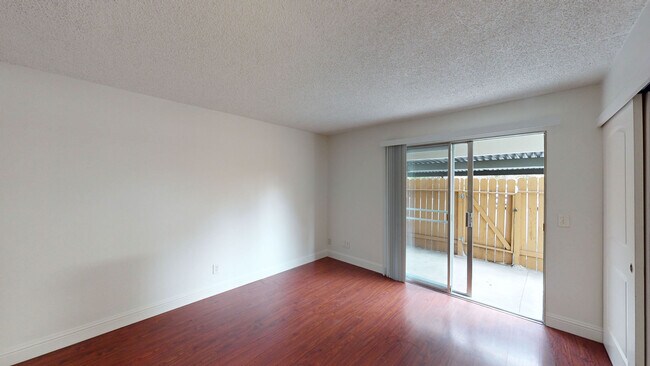 Building Photo - 18181 Happy Ln
