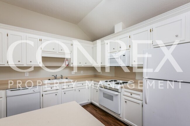 Building Photo - Beautiful Home for Lease!