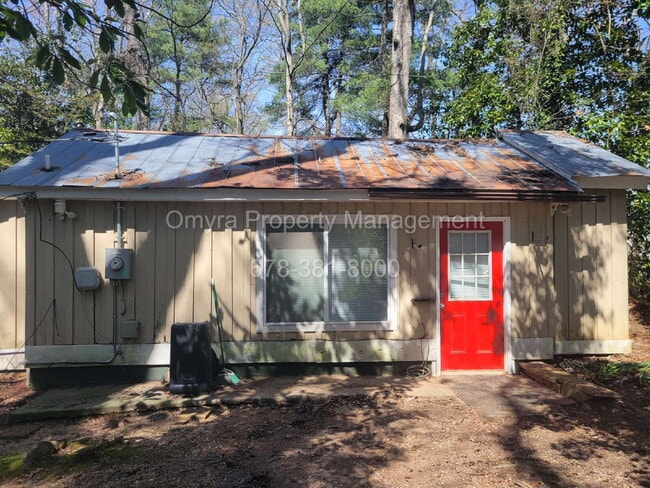 Charming studio home in Marietta! - Charming studio home in Marietta!