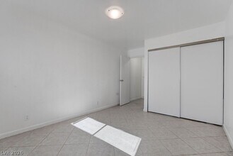 Building Photo - 5396 S Swenson St