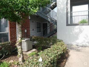 Building Photo - 6289 Wilcrest Dr