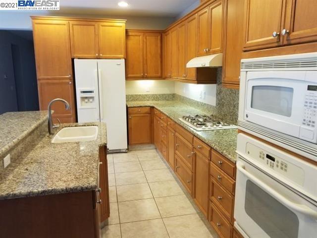 Foto del edificio - 455 W Las Brisas Dr