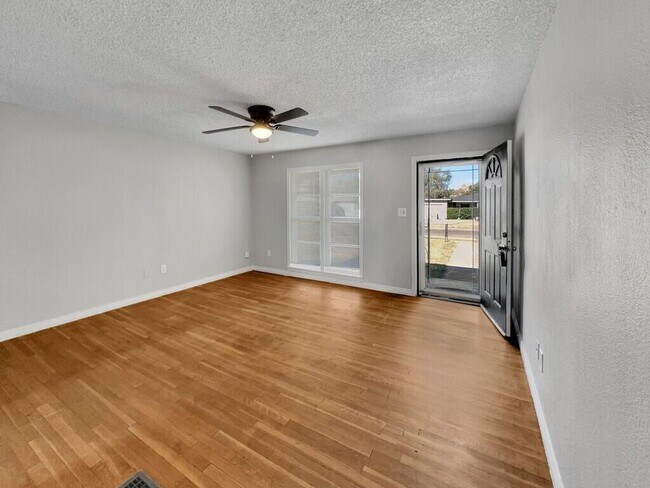 Foto del edificio - 3815 32nd St