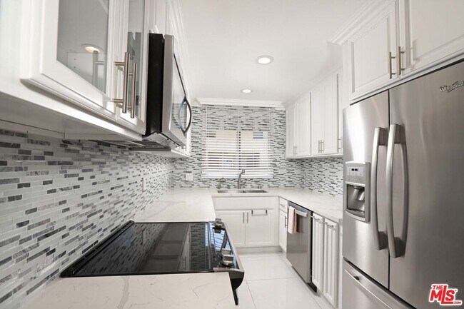 Foto del edificio - 350 Burchett St