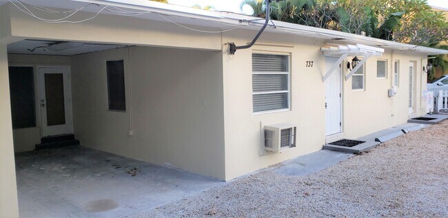 Foto del edificio - 737 NE 16th Ave