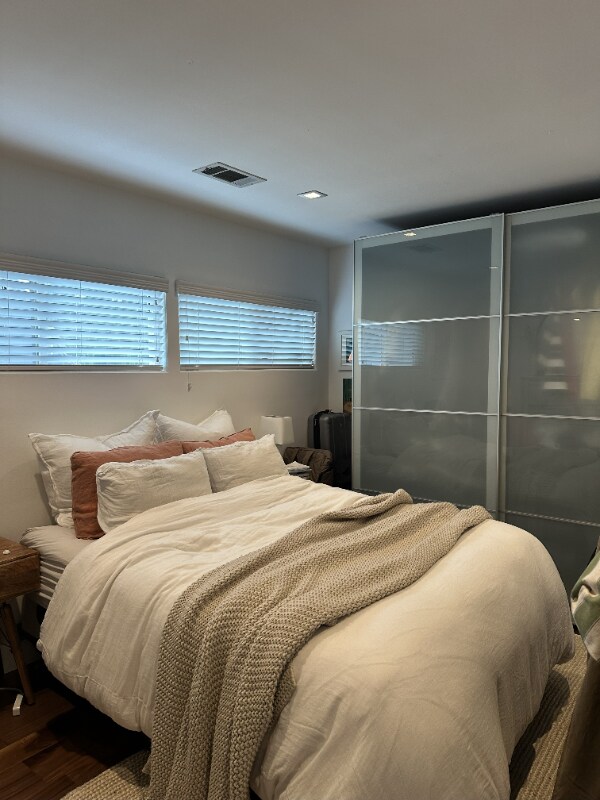 Foto del edificio - 10880 National Blvd