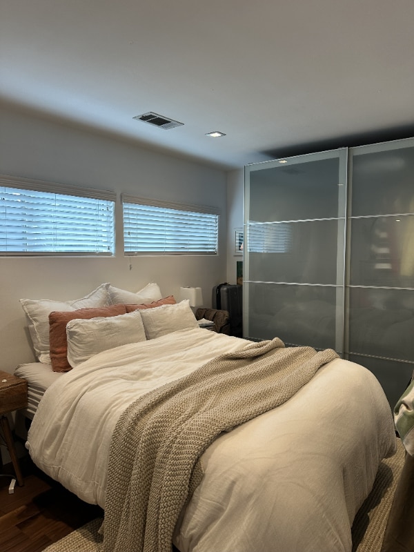 Building Photo - 10880 National Blvd