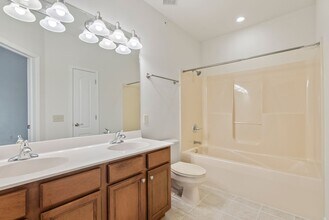 Interior Photo - Barclay Square at Princeton Forrestal