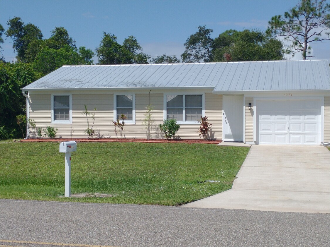1274 Schumann Dr, Sebastian, FL 32958 House Rental in Sebastian, FL