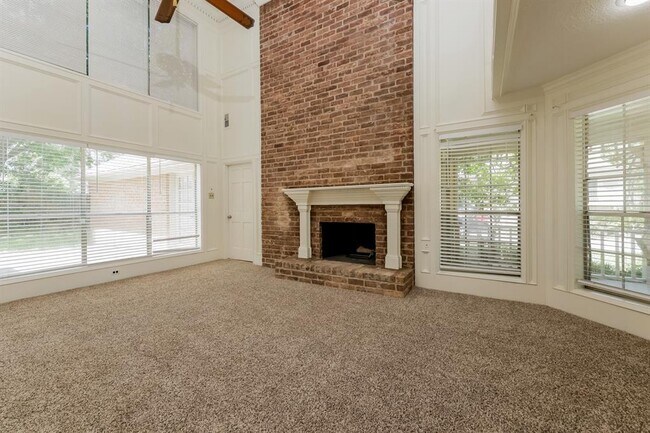 Building Photo - 8334 Burwood Park Dr