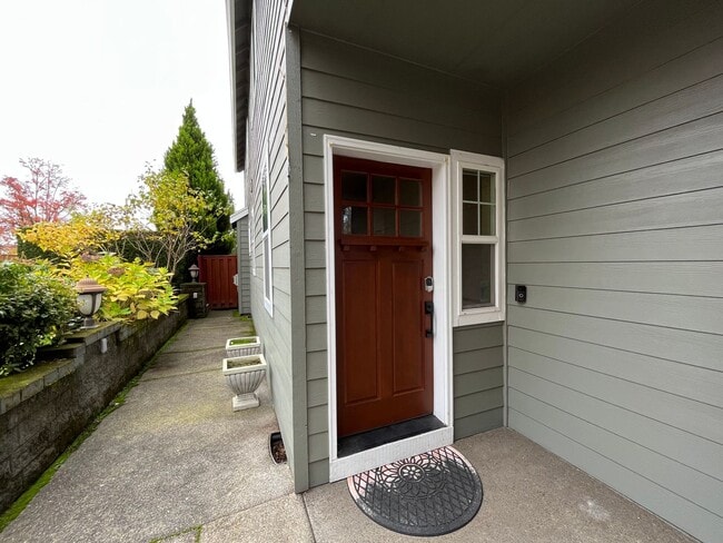 Building Photo - 4Bd/2.5Ba Home in South Beaverton~ Washer/...