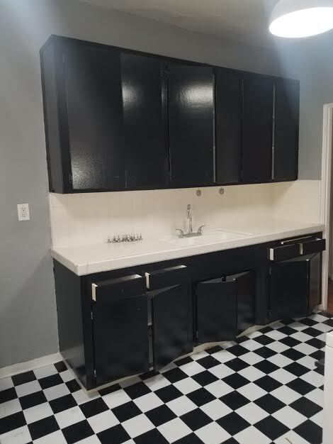 Kitchen - 7944 Blackburn Ave