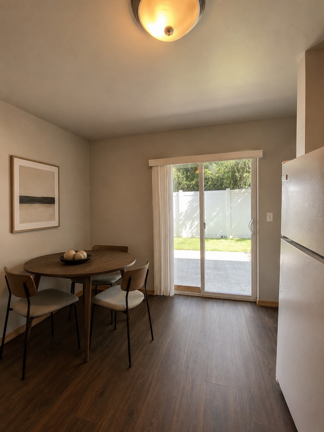 Building Photo - Skip Shared Laundry—Upgrade Your Lifestyle! he Yakima Home You've Been Waiting For.