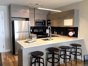 Building Photo - 141 Rue François-Souillard