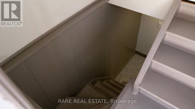 Building Photo - 33 Juliet Crescent